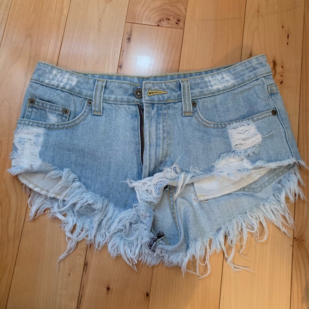 LF Carmar light washed distressed jean shorts